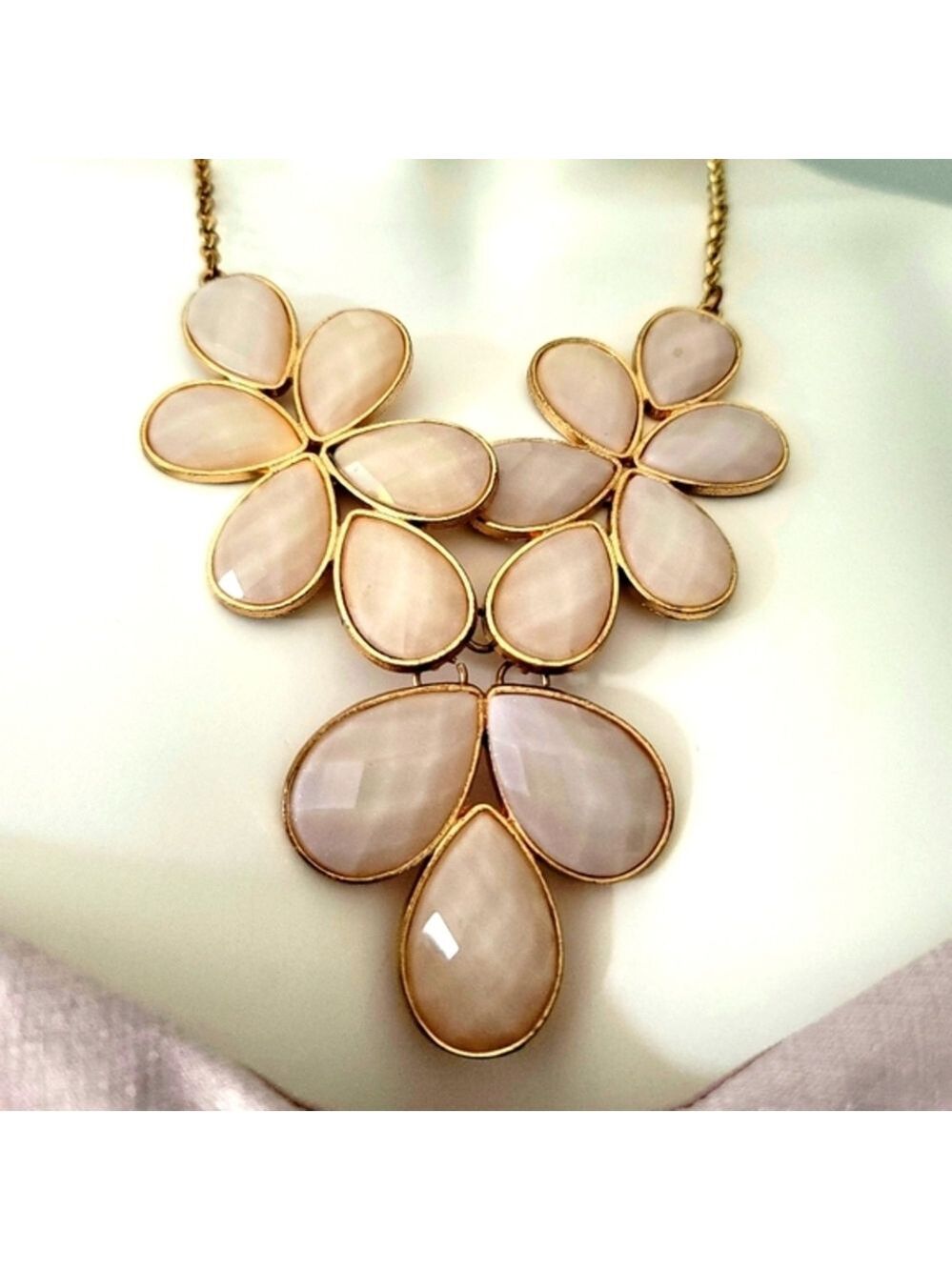 Fashion Flower Petal Bib Necklace Diamond Cut 15 Inch